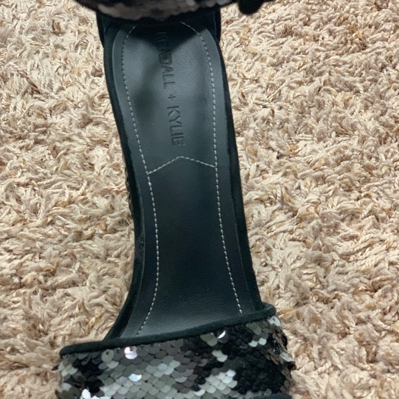 Kendall and Kyle sequin heel sandal - Picture 5 of 6